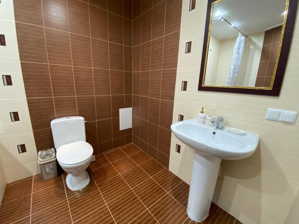 Podillia Modern Apartment Виниця Екстериор снимка